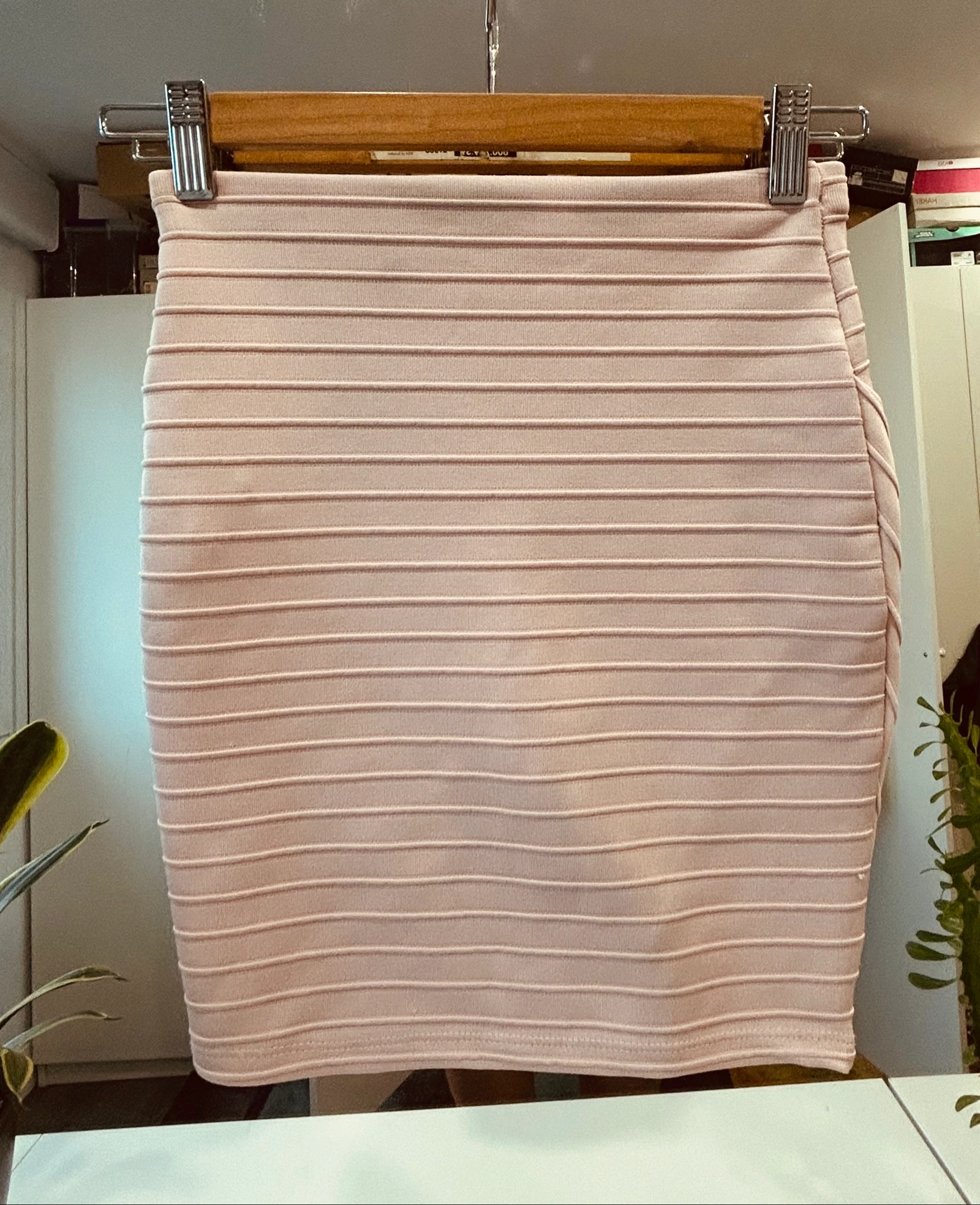 Gum pink skirt and top set (various brands) – photo 6